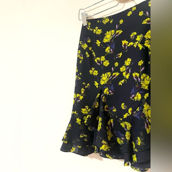 Goen.J Floral wrap Skirt - black/yellow/purple - size 4 - Picture 3 of 6